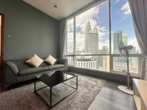 Lovely 2&3bedrooms condo klcc and kL tower view